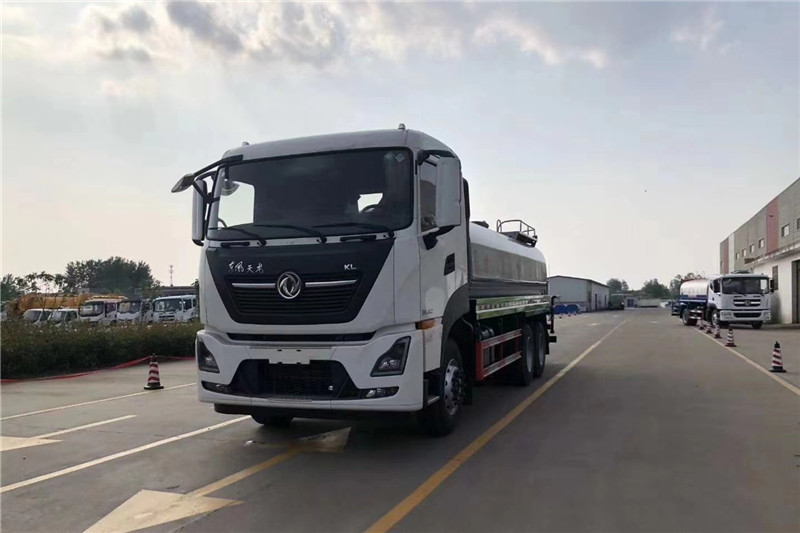 東風(fēng)天龍后八輪20噸噴霧車，國六綠化噴灑車